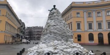 Внаслідок удару по Одесі загинуло двоє людей, ще двоє отримали поранення – МВА
