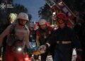 ДСНС показала перші наслідки нічного обстрілу Києва: зруйновані багатоповерхівки, пожежі та пошук людей