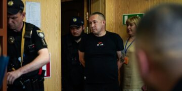 Суд над екс-комбригом Лучановим – фігурант не визнає себе винним у вбивстві цивільних