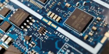 Samsung прогнозує дефіцит чіпів до 2028 року та укладає довгострокові контракти