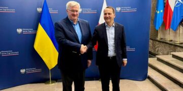 Сибіга запропонував Польщі пакет антикризових кроків, серед яких консультації і звернення до релігійних лідерів