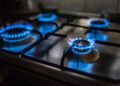 Украинцам с газом придется заплатить до 2000 грн: за что выставят счет