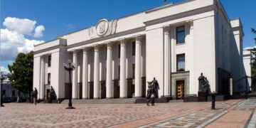 Рада має намір декриміналізувати розповсюдження порнографії повнолітніми