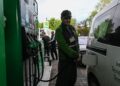 Чому АЗС підвищували ціни на пальне зі старих запасів: що каже голова АМКУ