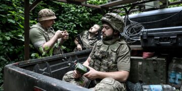 Чому пікапи найчастіше закуповують для фронту: що кажуть військові та експерти