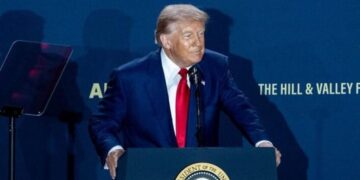 Трамп: Зеленскому и Путину придется пойти на уступки для завершения войны