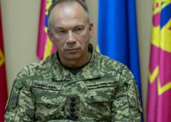 55% українців підтримують відставку Сирського – опитування