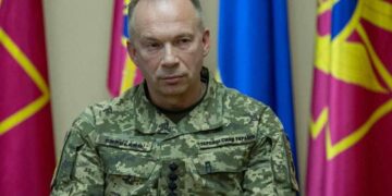 55% українців підтримують відставку Сирського – опитування