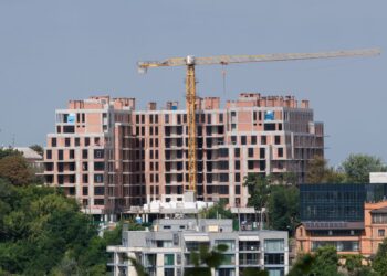 В обхід обмежень НБУ. Як українські забудовники знаходять гроші на закордонні проєкти