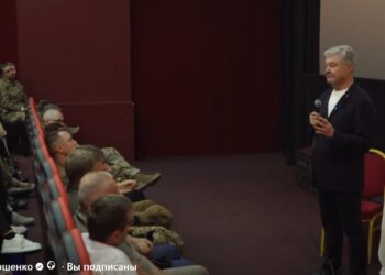 Ветерани мають бути присутніми у владі та повинні отримати повноцінні можливості для реалізації – Порошенко