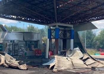 Атака на АЗС у Криворізькому районі: кількість поранених зростає, поліція показала наслідки