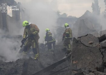 У Києві після атаки рф виявили тіло загиблого