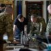 Частину скорегували і додали ще: Зеленський обговорив з військовими план далекобійних санкцій проти рф і мідлстрайків