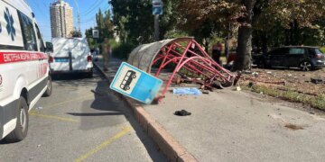 Водію Volkswagen повідомили про підозру за ДТП на зупинці в Києві