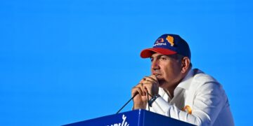 Прем’єр Вірменії оголосив про відставку, президент її підписав
