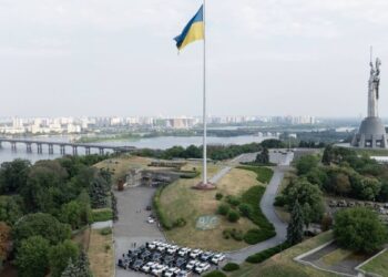 Порошенко передав ЗСУ 20 комплексів “Ай-Петрі”, профінансованих разом із партнерами з НАТО