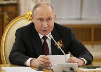 Путин в худшей точке за всю войну – Фергюсон о потерях и ударах по нефтянке