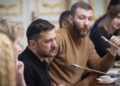 Зеленський очікує, що Сибіга та Буданов запропонують регулярний формат спілкування з послами
