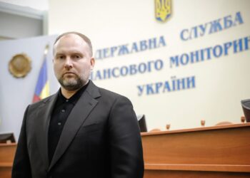 “Європейська Солідарність” вимагає від уряду тимчасово відсторонити голову Держфінмоніторингу Проніна