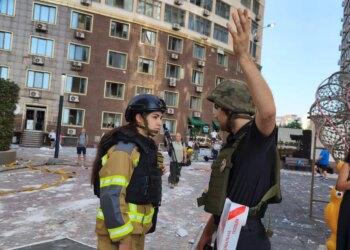 На Одещині вже 35 постраждалих після атаки рф, ще двох людей шукають, врятували 13