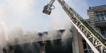 Ранкова атака рф на Київ забрала життя людини, кількість постраждалих зростає
