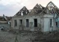 Після удару по Запоріжжю з-під завалів дістали тіла двох жінок