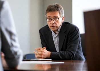 Иэн Бреммер: Почему миром больше никто не может управлять