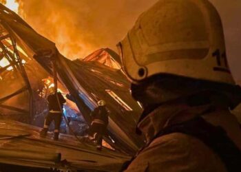 У Києві під час атаки дронів було пошкоджено КВЦ “Парковий”