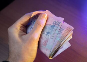Минималка в 2027 году: насколько вырастет и чего лишатся бюджетники