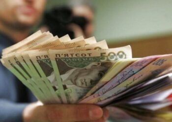 Минюст подключит все банки к поиску денег должников: система охватит и электронные кошельки
