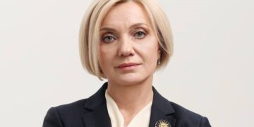 Мовний омбудсмен накладає штрафи за російськомовну рекламу депутатів Фельдмана і Бойка