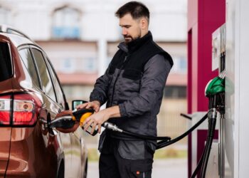 На АЗС подорожчало все пальне: скільки коштує бензин, дизель та газ 2 вересня