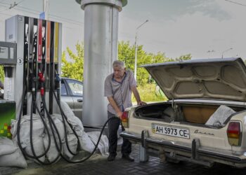 Бензин знову дорожчає, а дизель – на критичній межі: які ціни на АЗС 18 вересня