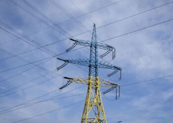Ручне регулювання цін на електроенергію: експерт попередив про серйозні наслідки