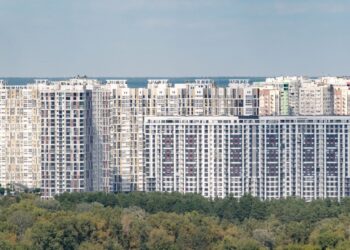 Перші поверхи зобов’язані платити: експерти розвіяли міфи про підготовку висоток до зими
