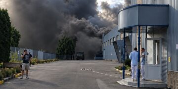 Завод фармкомпанії КУСУМ у Сумах зруйновано обстрілом, загинув інженер