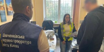 Викрали ветерана й тиждень утримували в «реабілітаційному центрі»: у Києві затримали злочинців
