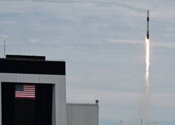 Екіпаж SpaceX встановив рекорд, діставшись МКС менш ніж за 8 годин