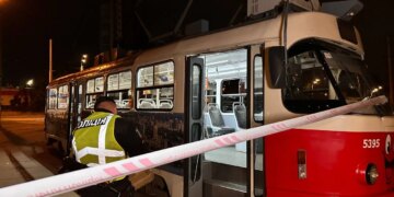 У Києві слюсар напідпитку викрав трамвай, бо "дуже подобається" ним їздити – його затримали