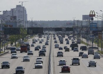 МВС пояснило, як діяти під час атаки в дорозі та де ховатися
