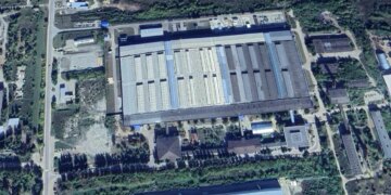 У російському сасово горить будівля із заводом "Саста" та дата-центром "Яндексу"