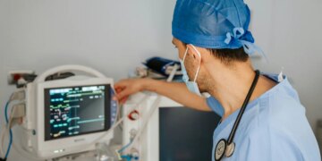 Щоб жодна лікарня не зупинила роботу: у КМДА розповіли, як іде підготовка медзакладів до зими