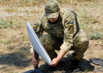 Starlink перевірили поблизу фронту та в цивільному секторі: Зеленський повідомив про результати