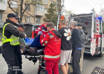 У Києві зросла кількість постраждалих після падіння ворожого дрона – що відомо про їх стан