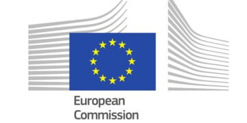 Єврокомісія ухвалить “Пакет розширення” 28 жовтня, включно з “дорожніми картами” для України, Молдови, Чорногорії та Албанії