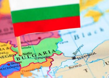 У Болгарії підрахували 98,99% голосів: Йотова та Гюров виходять у другий тур 1 листопада