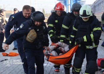 Россия ударила дроном по вокзалу в Днепре: 13 погибших, Зеленский призвал усилить санкции