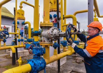 Україна відкрила частковий експорт газу із запасами на зиму вище плану: оцінка експерта