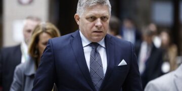 Словаччина хоче закупати нафту і газ у Росії, пройдуть переговори
