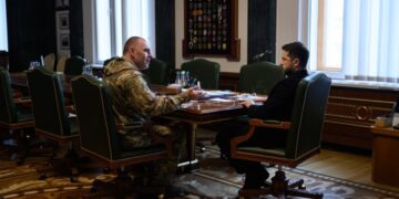 Киев отстает даже от прифронтовых областей: Зеленский готовит перемены в управлении столицей